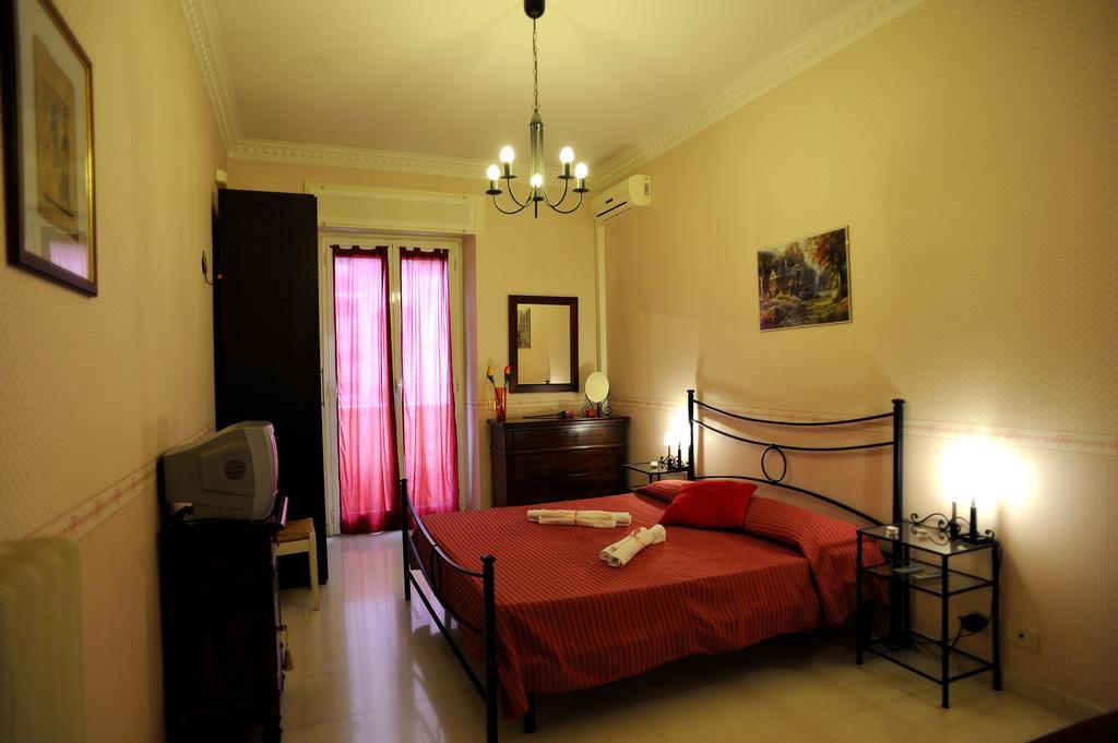 La Casa Romana Bed and Breakfast Δωμάτιο φωτογραφία